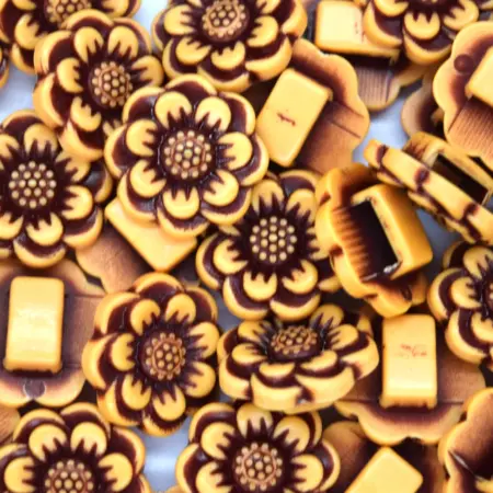 Мънисто цвете 19.5х8.3 мм.