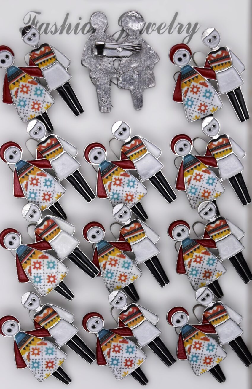 Комплект брошки Фолклорни кукли - 12 бр.
